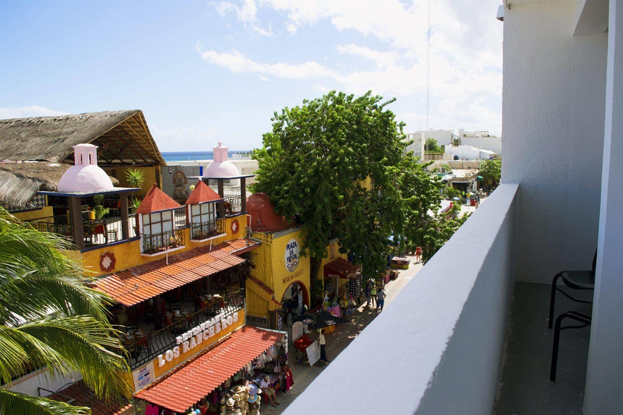 5TH AVENUE Sol del Caribe Apart Hotel by BFH Playa del Carmen Exterior foto